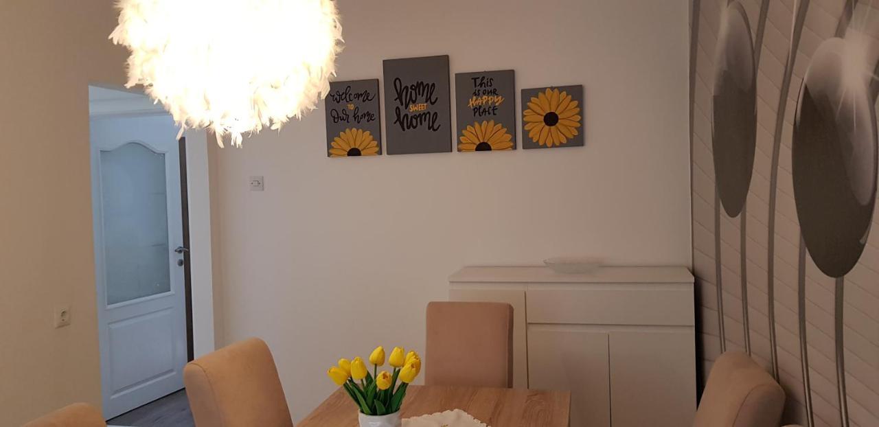 Apartment Jenny In Sarajevo City Center ภายนอก รูปภาพ
